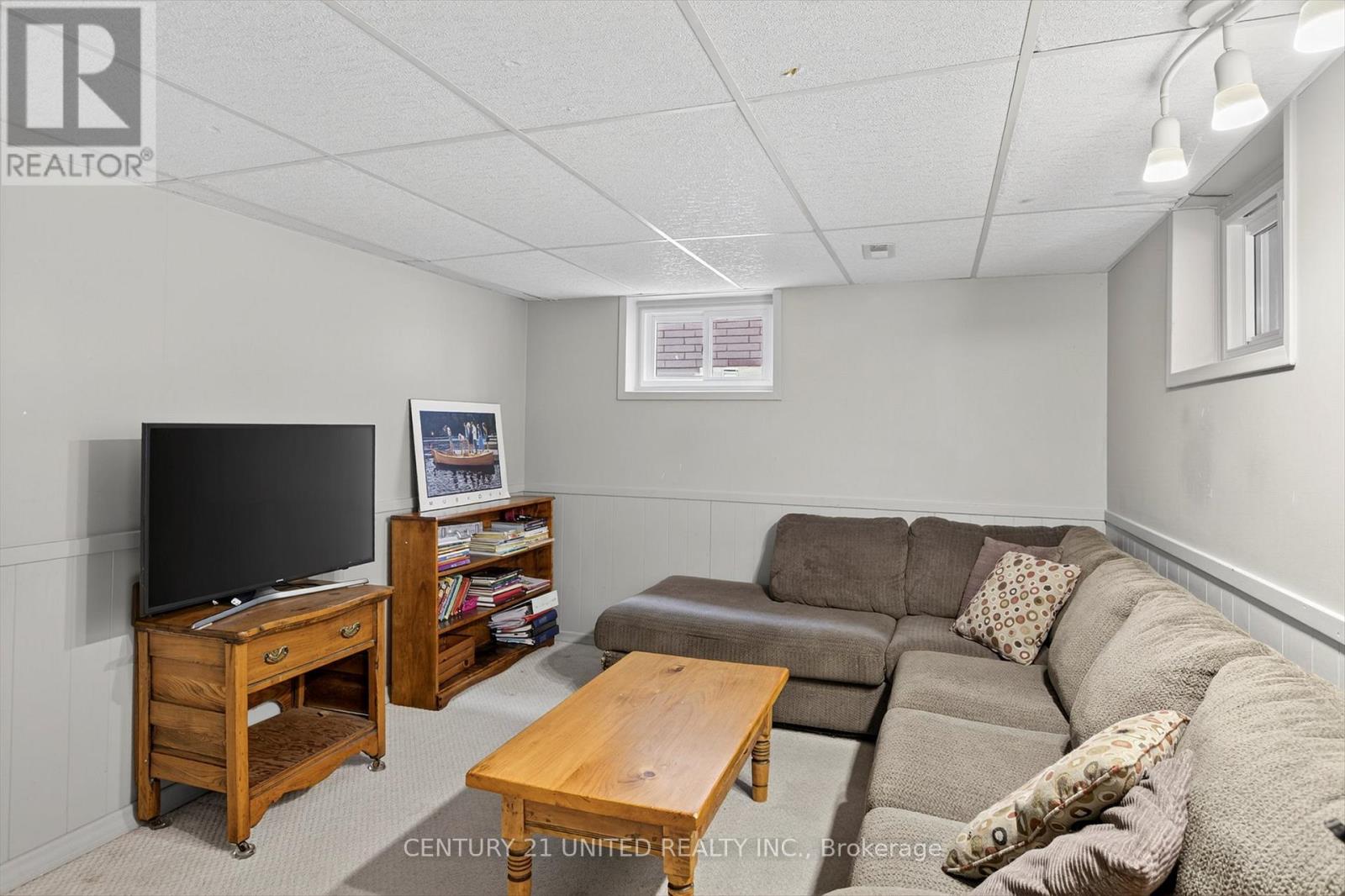 715 Stannor Drive, Peterborough (Town Ward 3), Ontario  K9J 4S9 - Photo 21 - X12480474