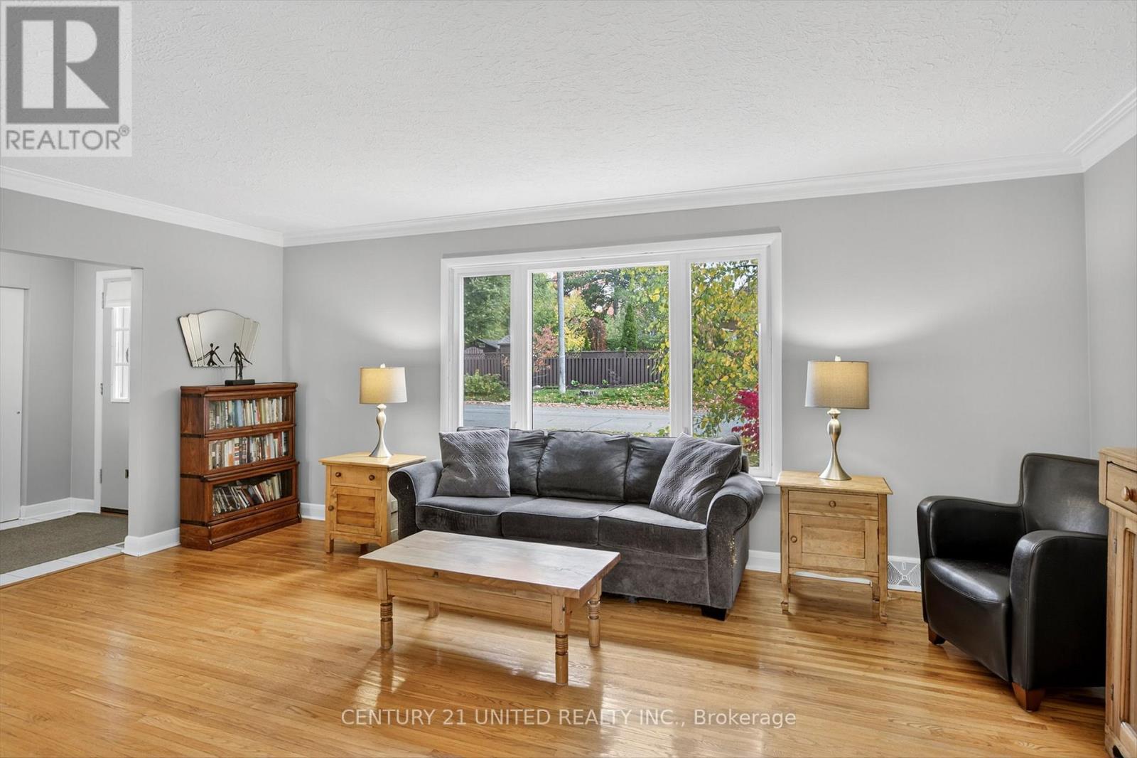 715 Stannor Drive, Peterborough (Town Ward 3), Ontario  K9J 4S9 - Photo 6 - X12480474