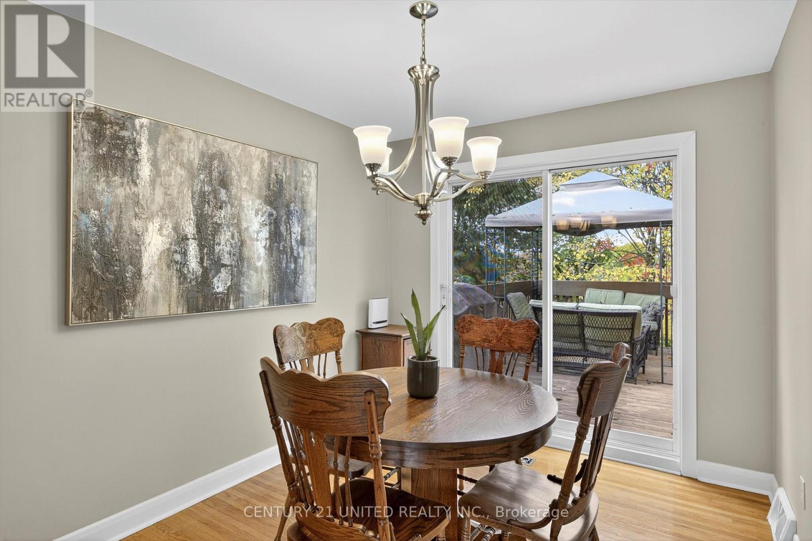 715 Stannor Drive, Peterborough (Town Ward 3), Ontario  K9J 4S9 - Photo 9 - X12480474