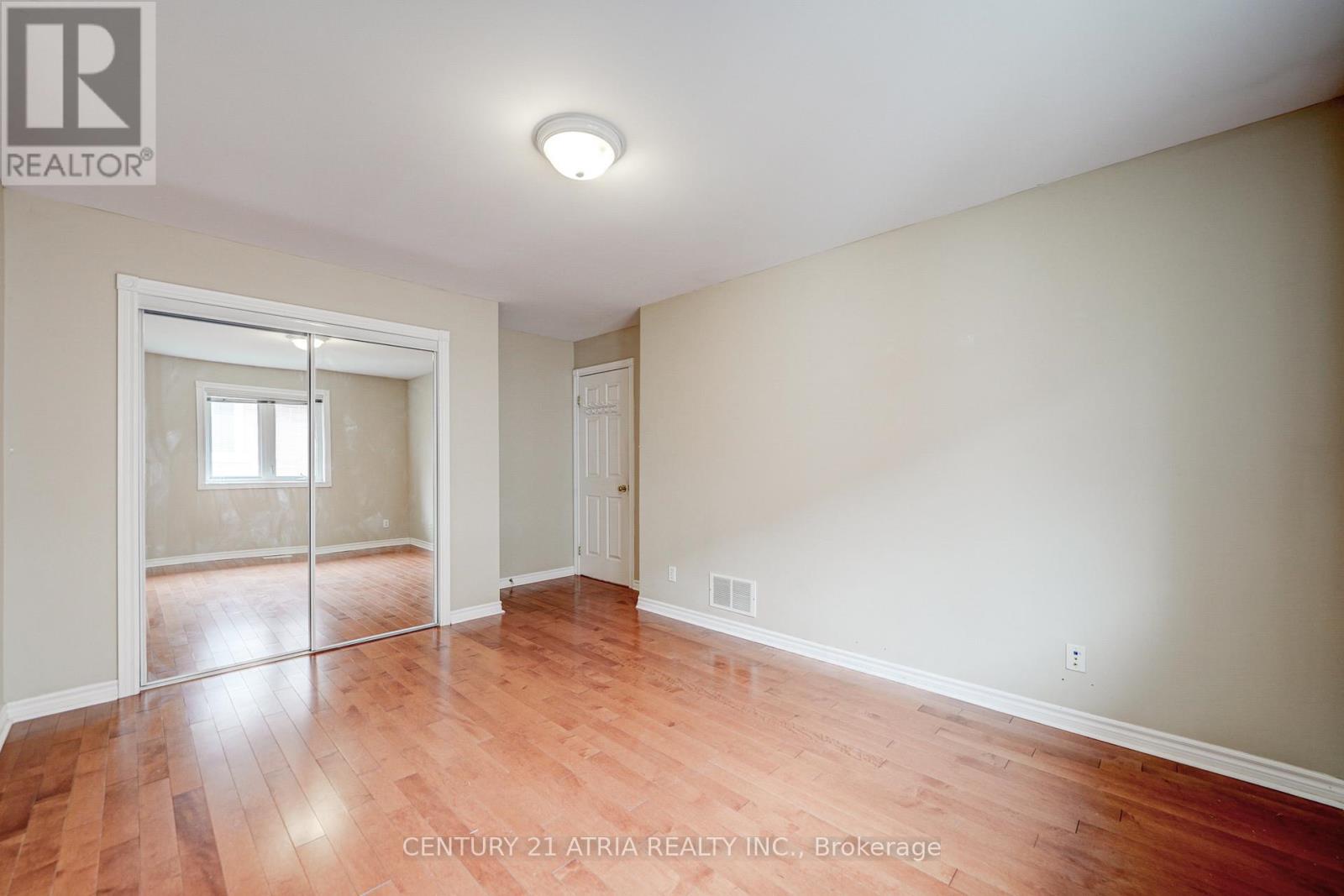 1654 Ravenwood Drive, Peterborough (Monaghan Ward 2), Ontario  K9K 2R1 - Photo 12 - X12480388