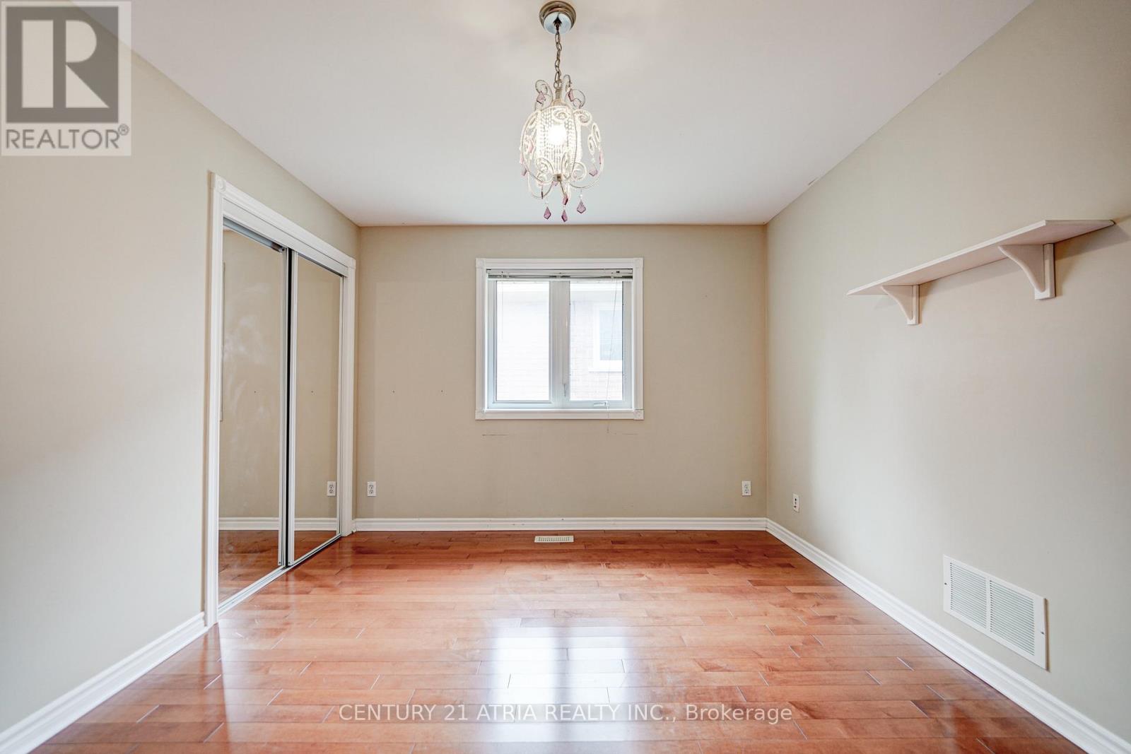 1654 Ravenwood Drive, Peterborough (Monaghan Ward 2), Ontario  K9K 2R1 - Photo 14 - X12480388