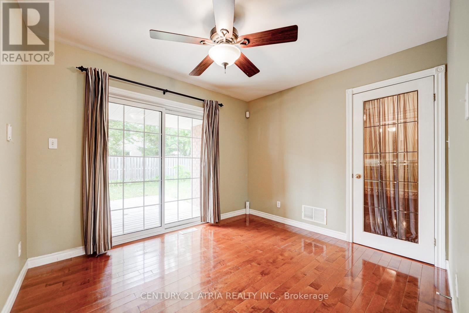 1654 Ravenwood Drive, Peterborough (Monaghan Ward 2), Ontario  K9K 2R1 - Photo 6 - X12480388