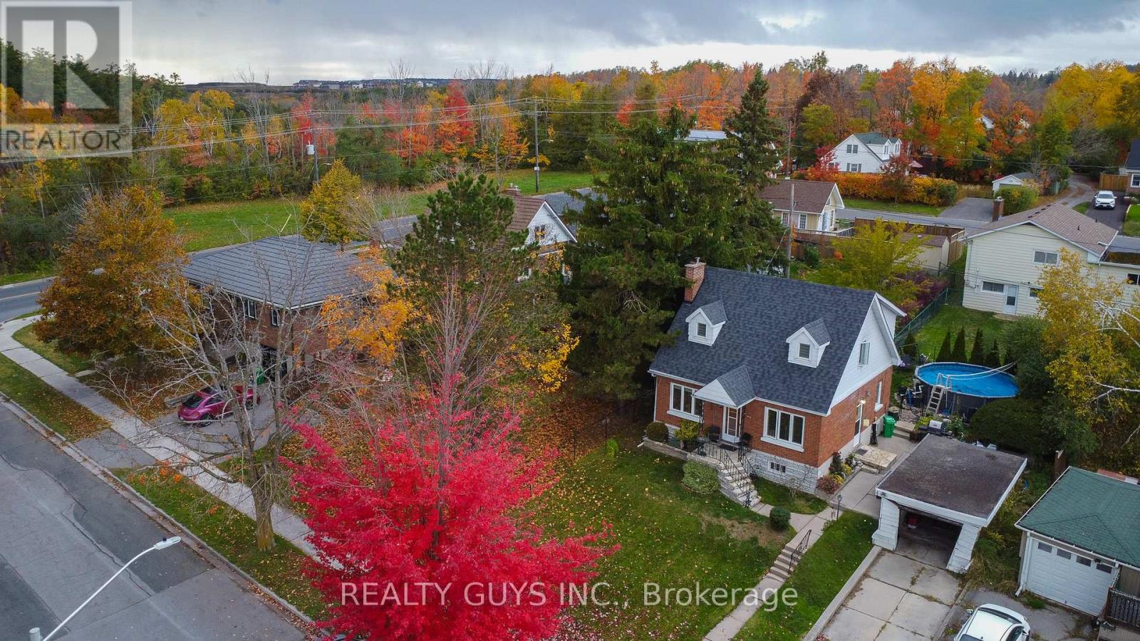 502 Wellington Street, Peterborough (Northcrest Ward 5), Ontario  K9H 5C5 - Photo 2 - X12480670