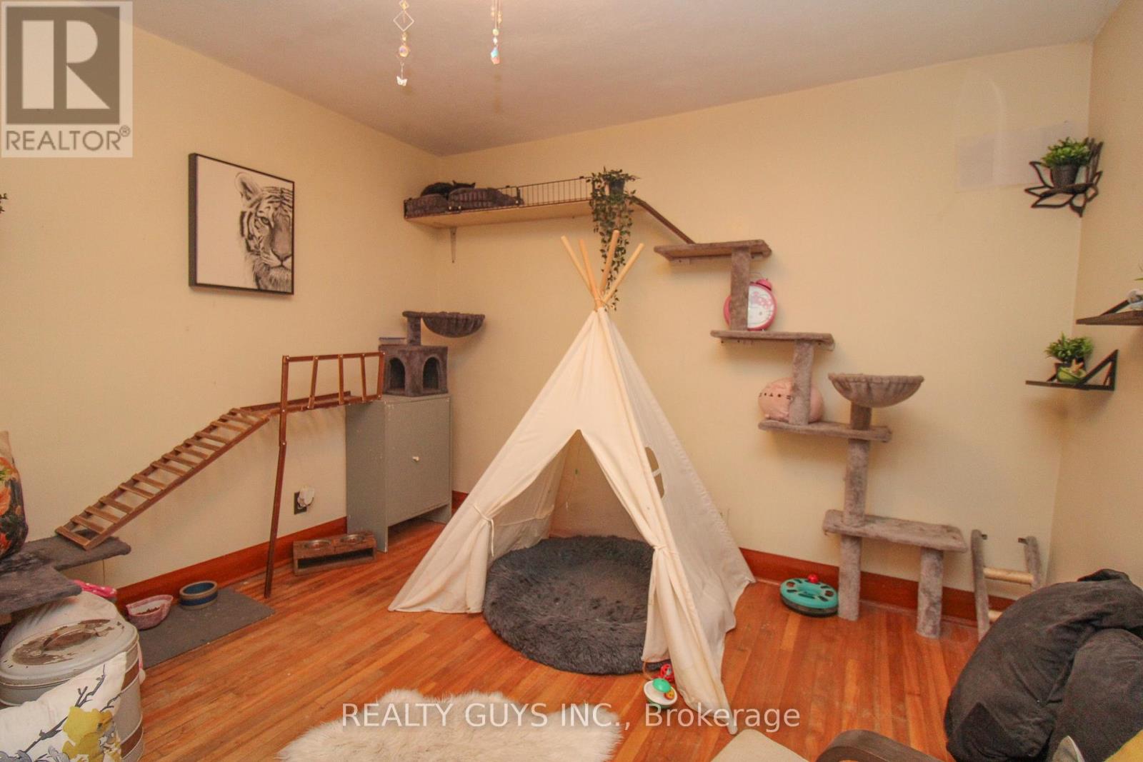 502 Wellington Street, Peterborough (Northcrest Ward 5), Ontario  K9H 5C5 - Photo 33 - X12480670