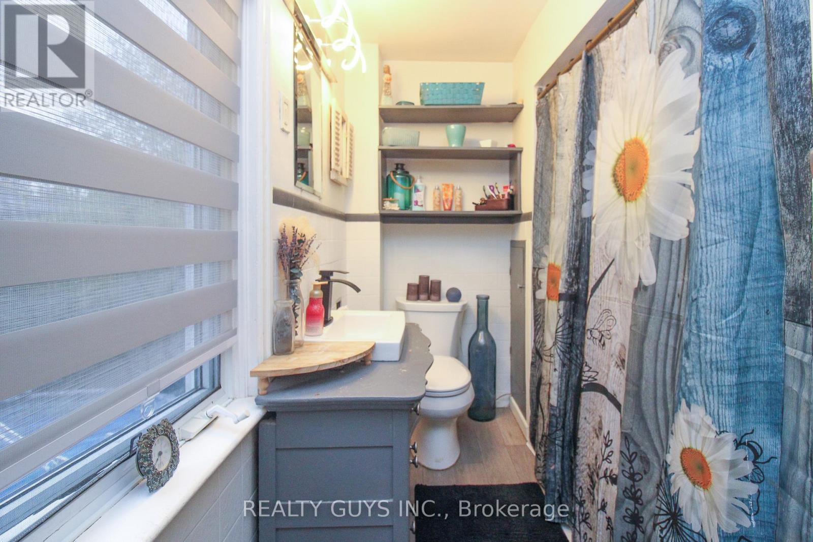 502 Wellington Street, Peterborough (Northcrest Ward 5), Ontario  K9H 5C5 - Photo 34 - X12480670