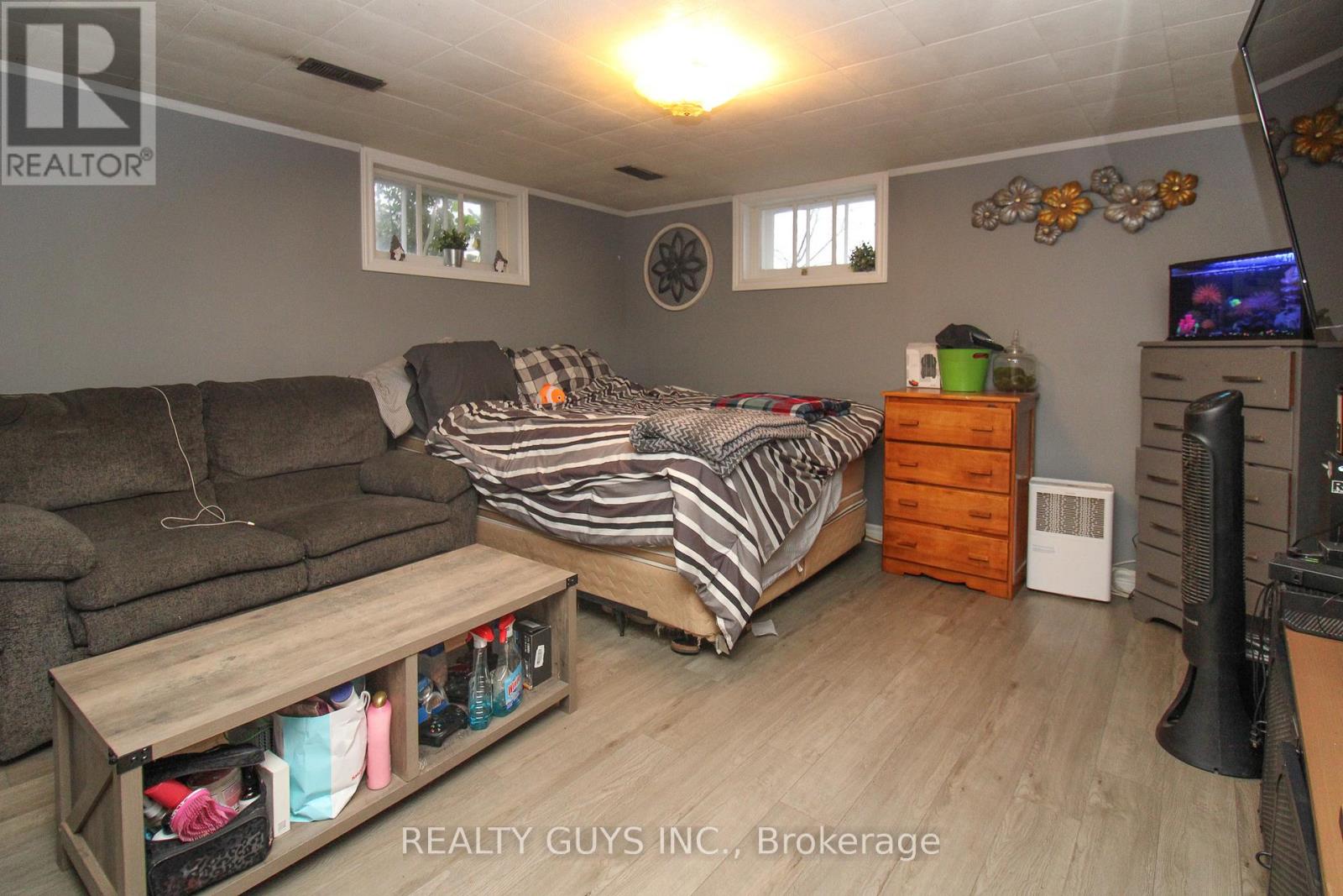 502 Wellington Street, Peterborough (Northcrest Ward 5), Ontario  K9H 5C5 - Photo 36 - X12480670