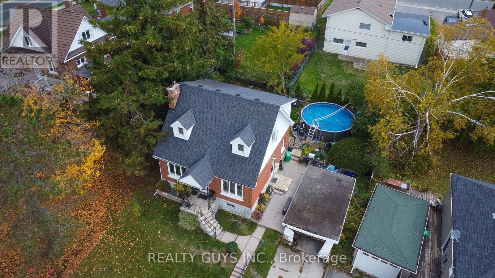 502 Wellington Street, Peterborough (Northcrest Ward 5), Ontario  K9H 5C5 - Photo 5 - X12480670