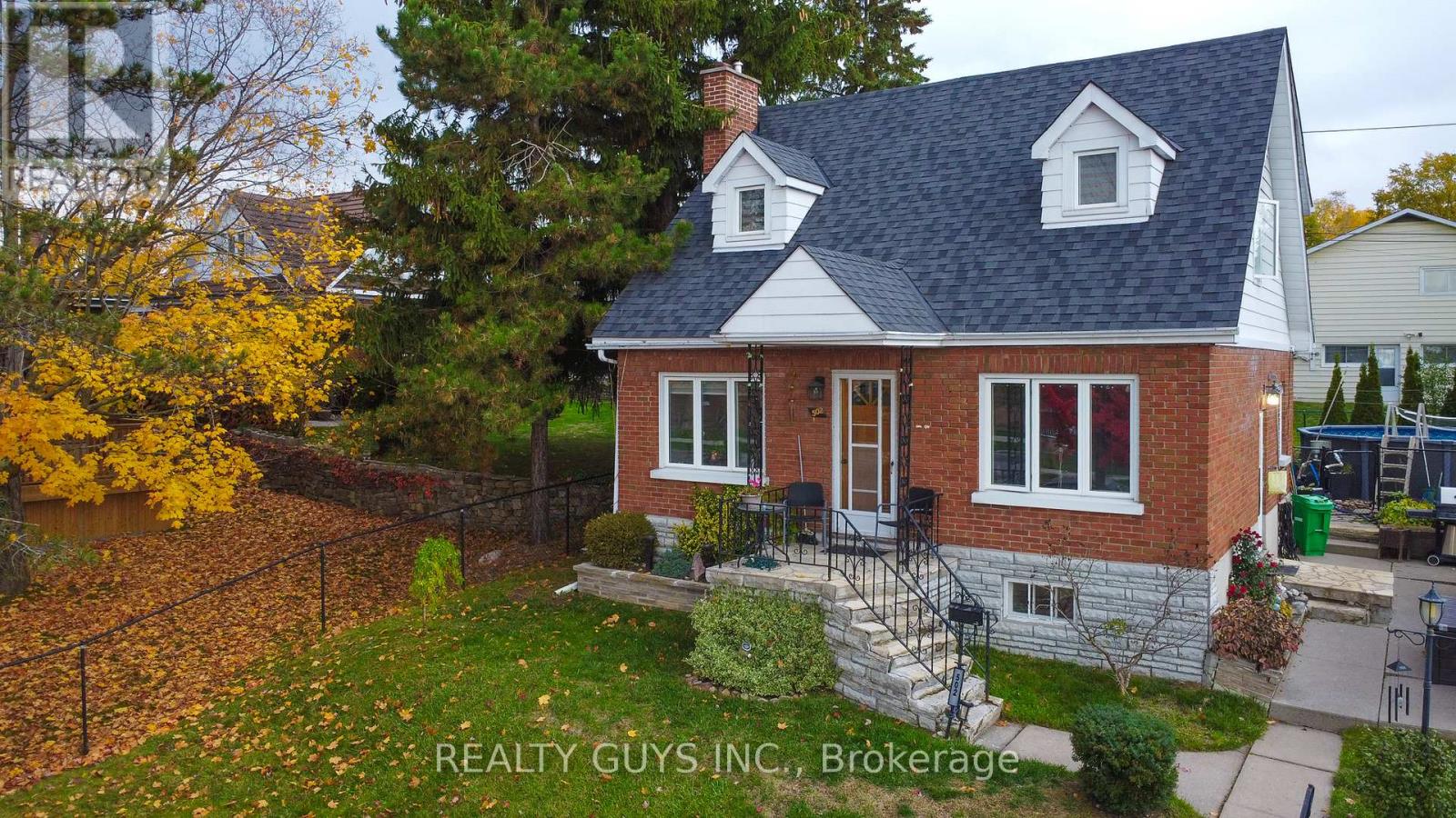 502 Wellington Street, Peterborough (Northcrest Ward 5), Ontario  K9H 5C5 - Photo 6 - X12480670