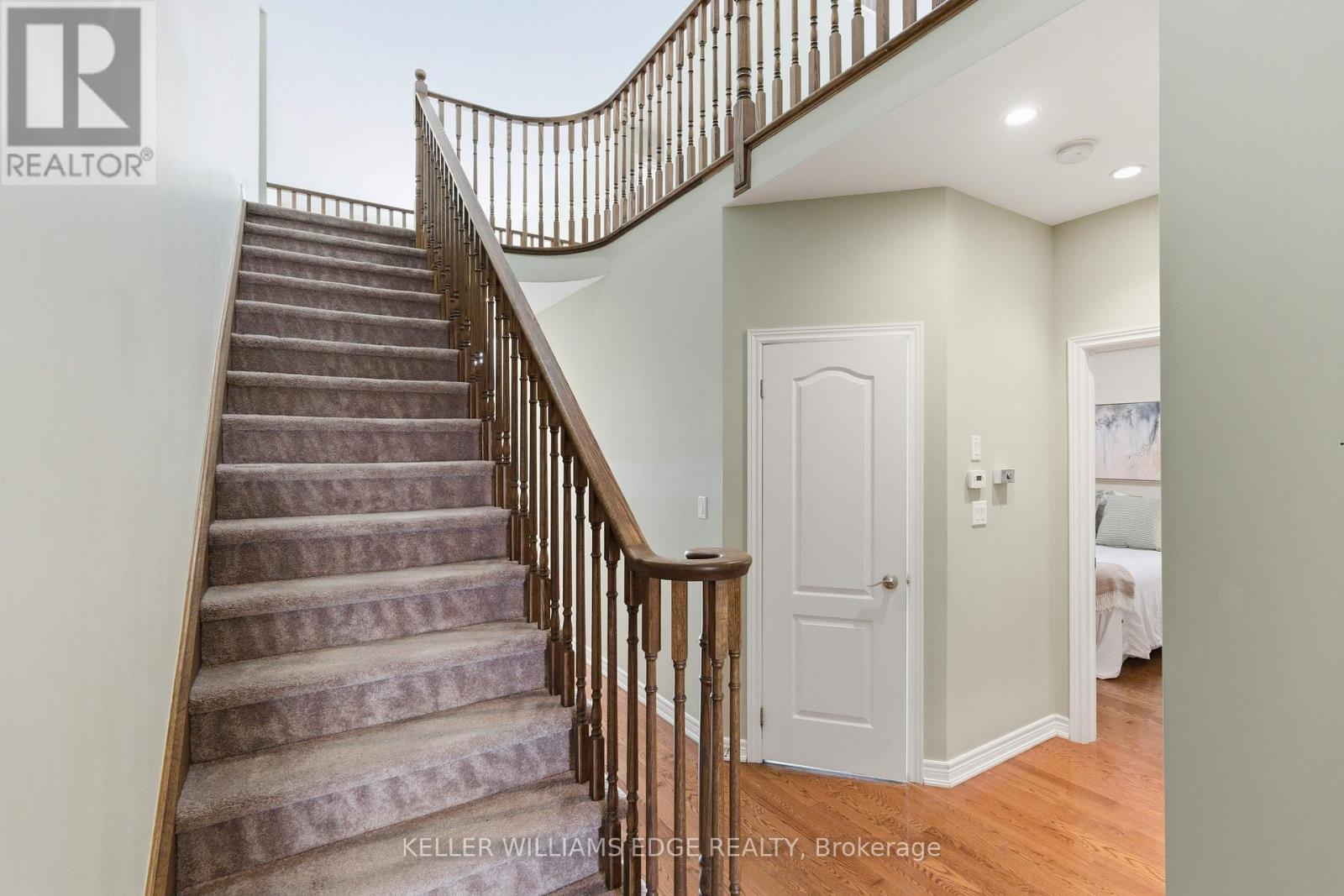 62 Browview Drive, Hamilton (Waterdown), Ontario  L1B 1L9 - Photo 21 - X12480502