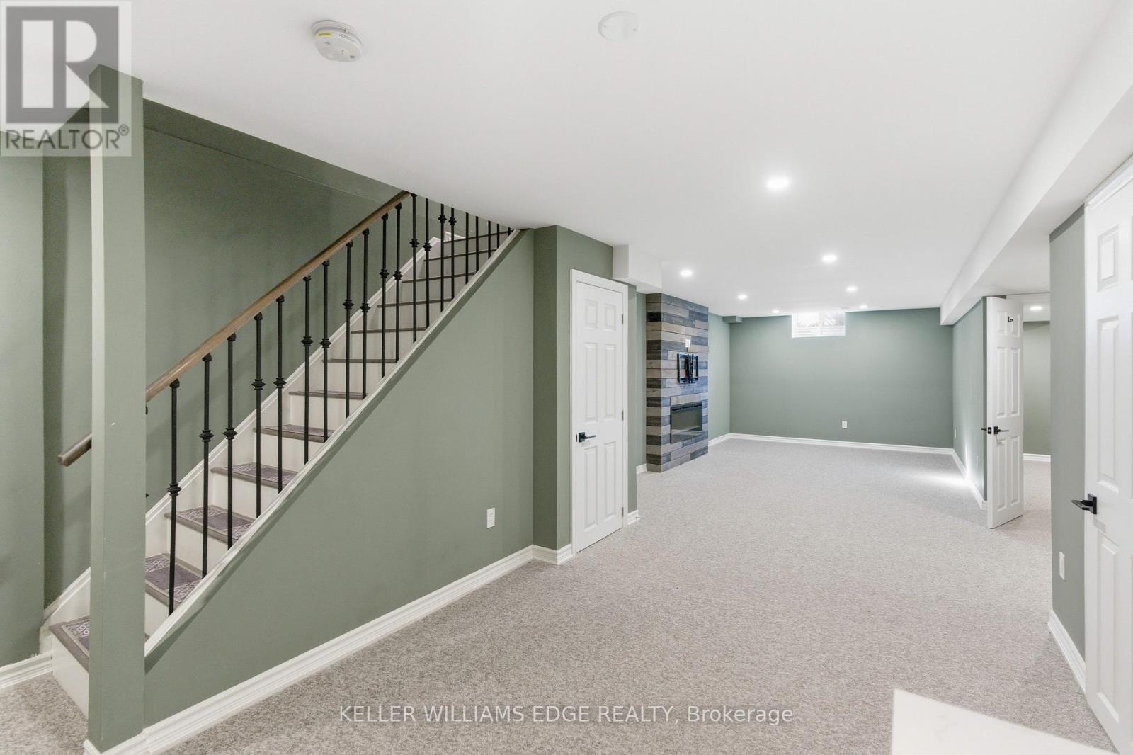 62 Browview Drive, Hamilton (Waterdown), Ontario  L1B 1L9 - Photo 31 - X12480502