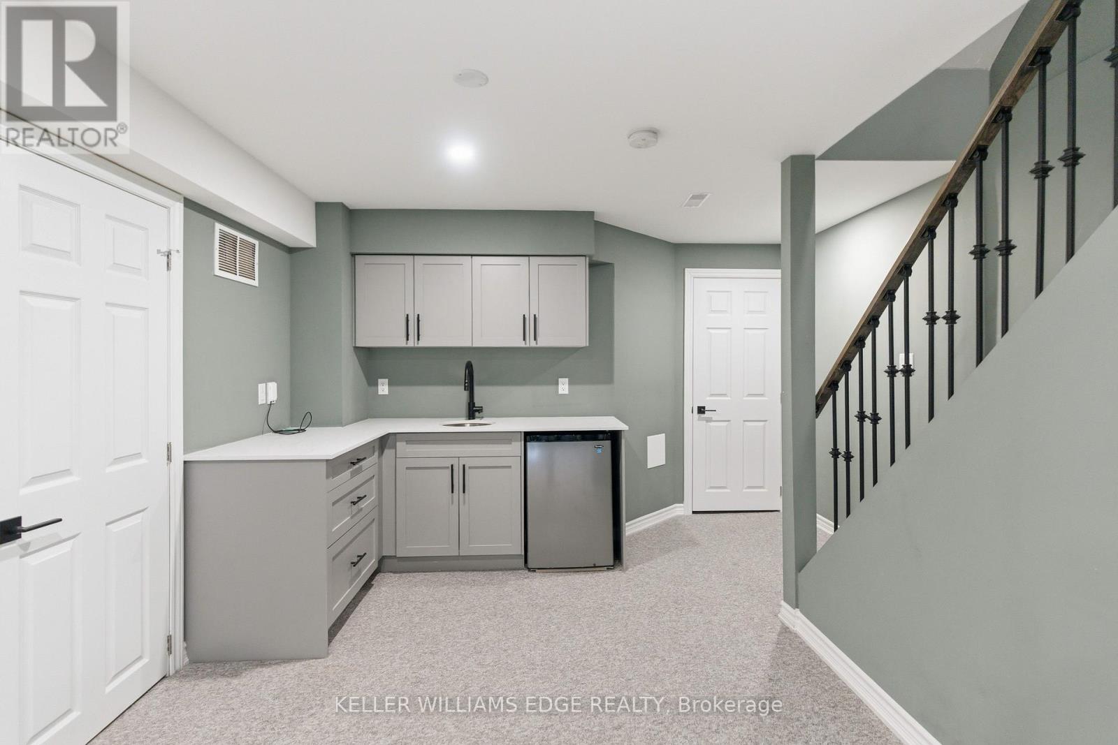 62 Browview Drive, Hamilton (Waterdown), Ontario  L1B 1L9 - Photo 33 - X12480502