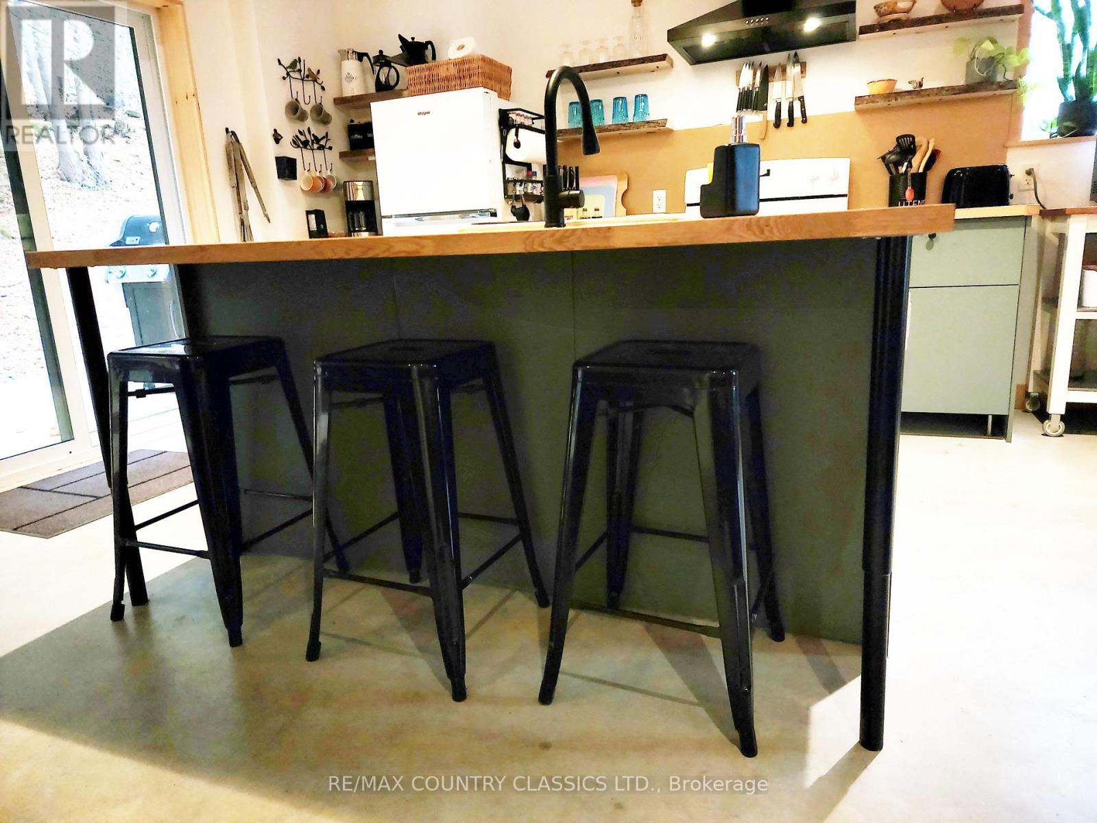 338 Detlor Road, Bancroft (Dungannon Ward), Ontario  K0L 2S0 - Photo 11 - X12480743