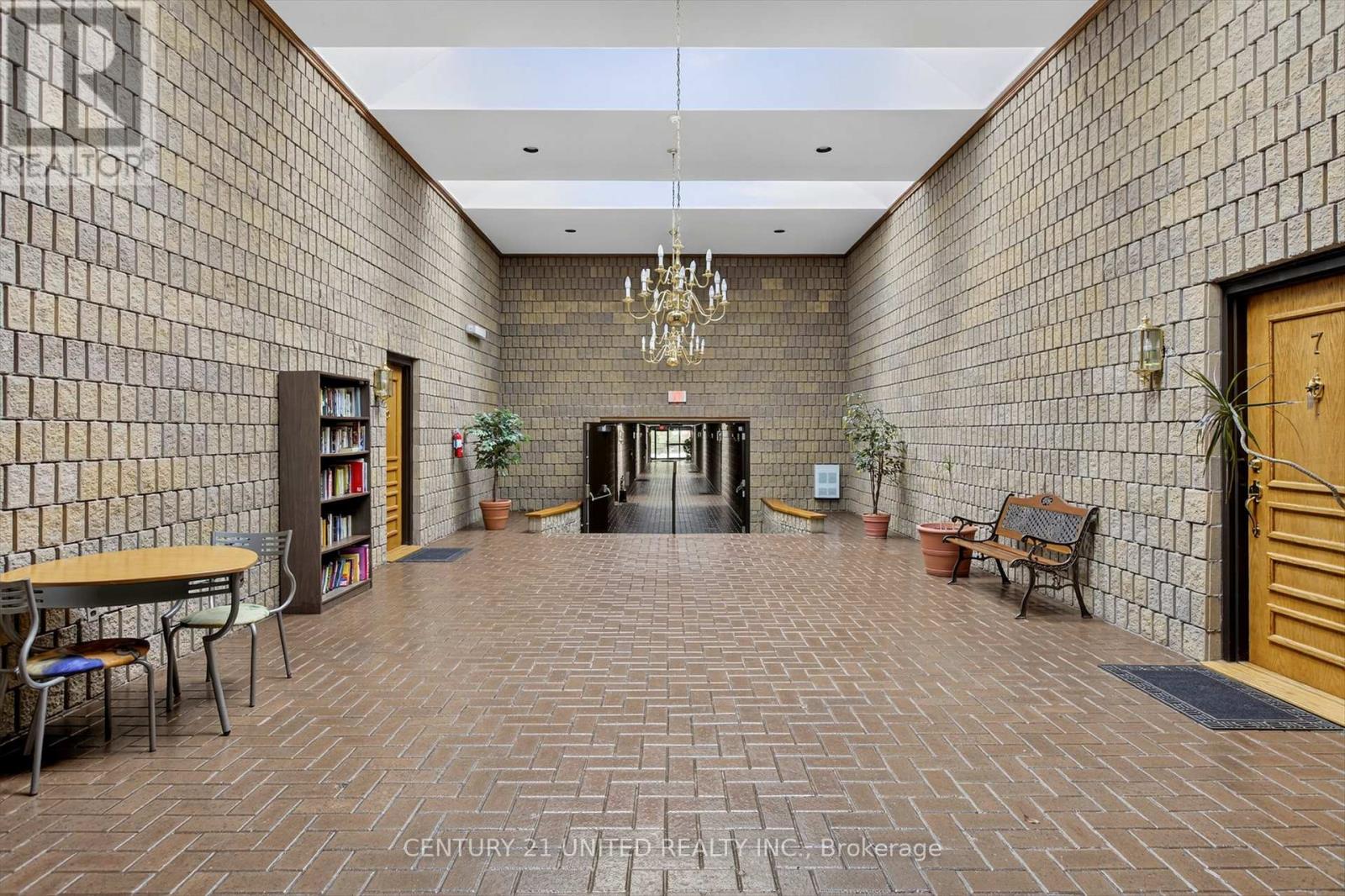 8 - 635 Whitaker Street, Peterborough (Ashburnham Ward 4), Ontario  K9H 7L5 - Photo 35 - X12480942