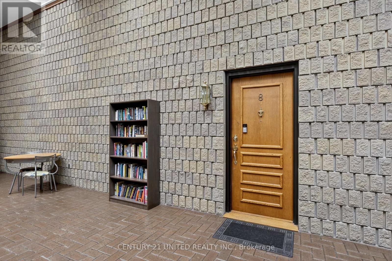 8 - 635 Whitaker Street, Peterborough (Ashburnham Ward 4), Ontario  K9H 7L5 - Photo 4 - X12480942