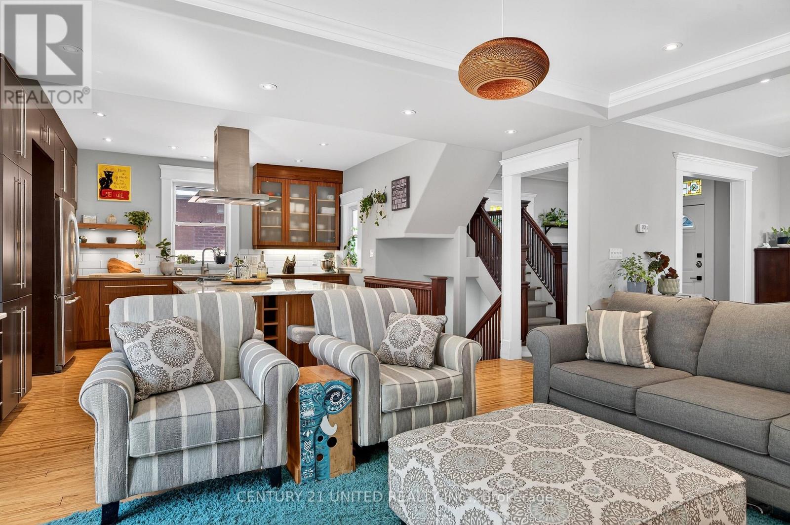 317 Margaret Avenue, Peterborough (Town Ward 3), Ontario  K9J 5H1 - Photo 15 - X12481045