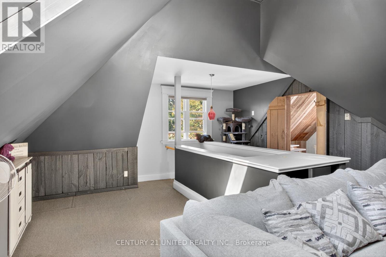 317 Margaret Avenue, Peterborough (Town Ward 3), Ontario  K9J 5H1 - Photo 30 - X12481045