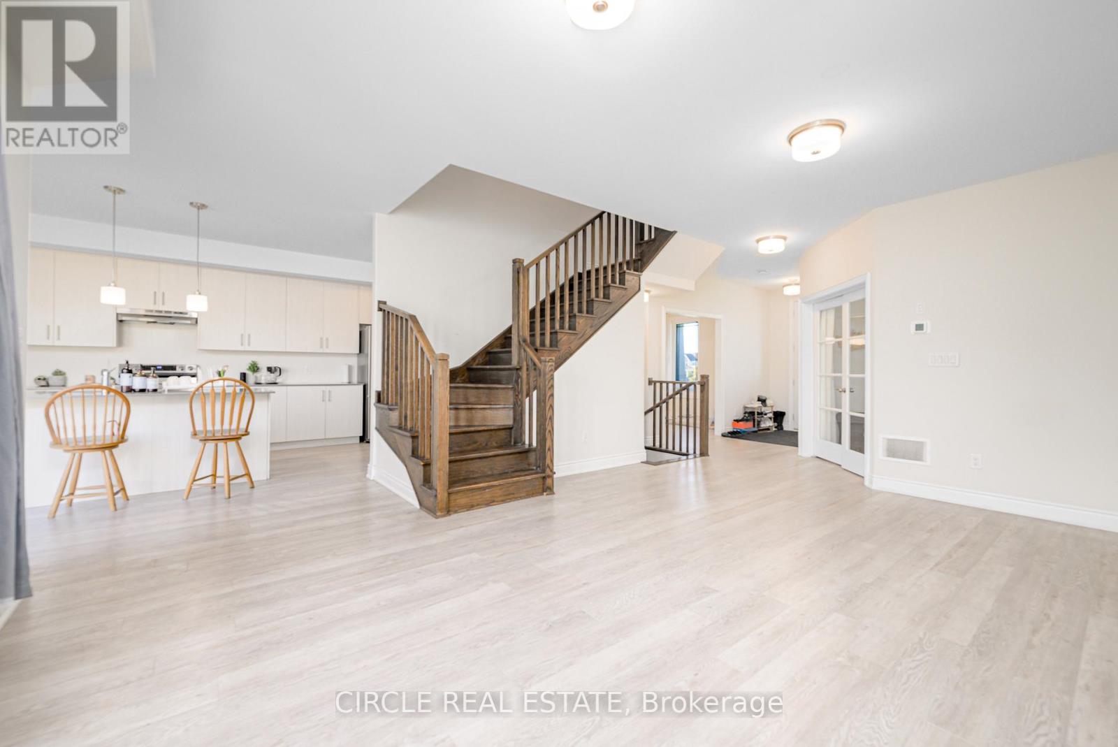 720 Whetstone Lane, Peterborough (Northcrest Ward 5), Ontario  K9H 0G4 - Photo 15 - X12480920