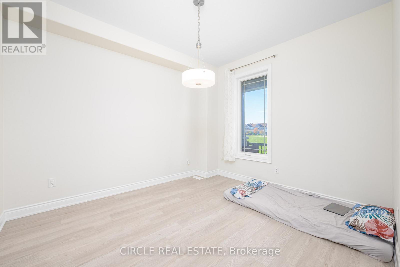 720 Whetstone Lane, Peterborough (Northcrest Ward 5), Ontario  K9H 0G4 - Photo 17 - X12480920