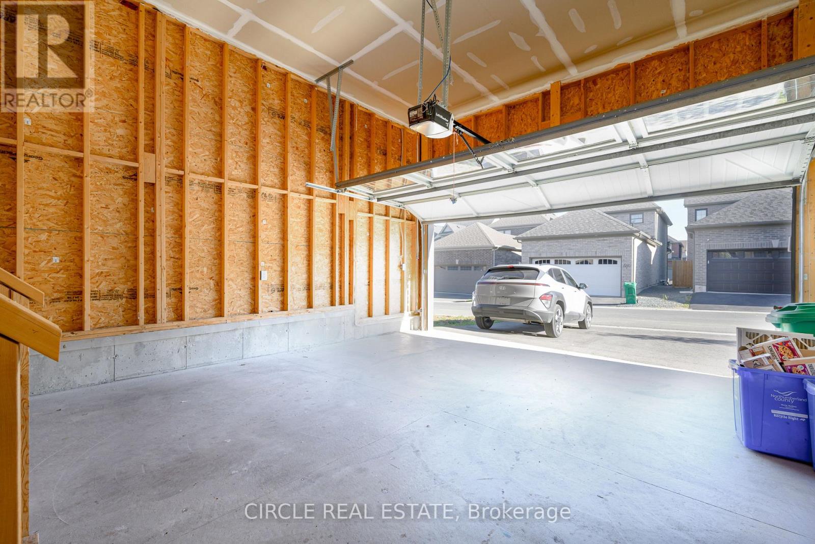 720 Whetstone Lane, Peterborough (Northcrest Ward 5), Ontario  K9H 0G4 - Photo 39 - X12480920