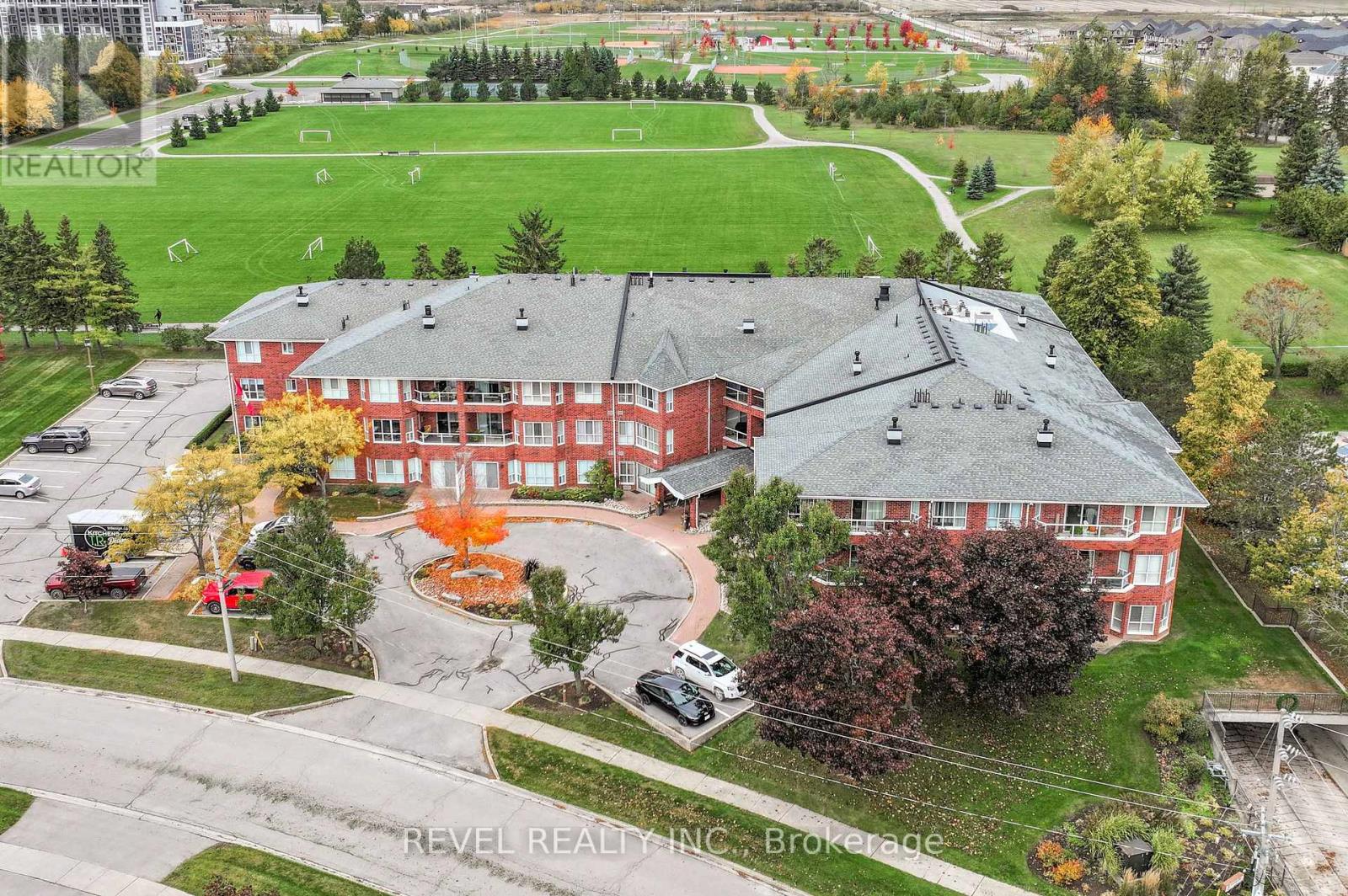 306 - 3 Heritage Way, Kawartha Lakes (Lindsay), Ontario  K9V 5Z1 - Photo 3 - X12481202