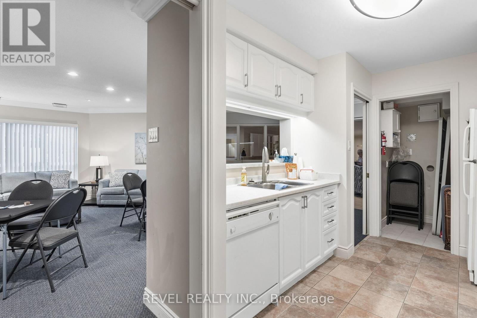 306 - 3 Heritage Way, Kawartha Lakes (Lindsay), Ontario  K9V 5Z1 - Photo 38 - X12481202