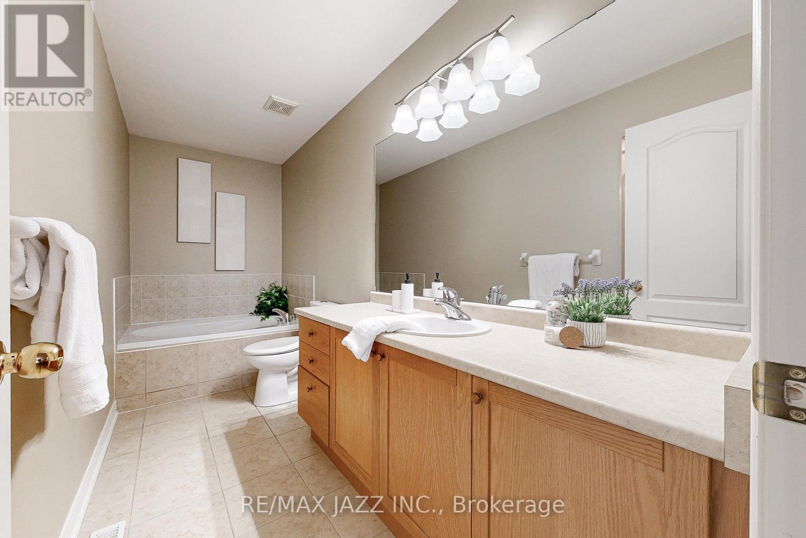 9 - 350 Lakebreeze Drive, Clarington (Newcastle), Ontario  L1B 0A2 - Photo 27 - E12481296