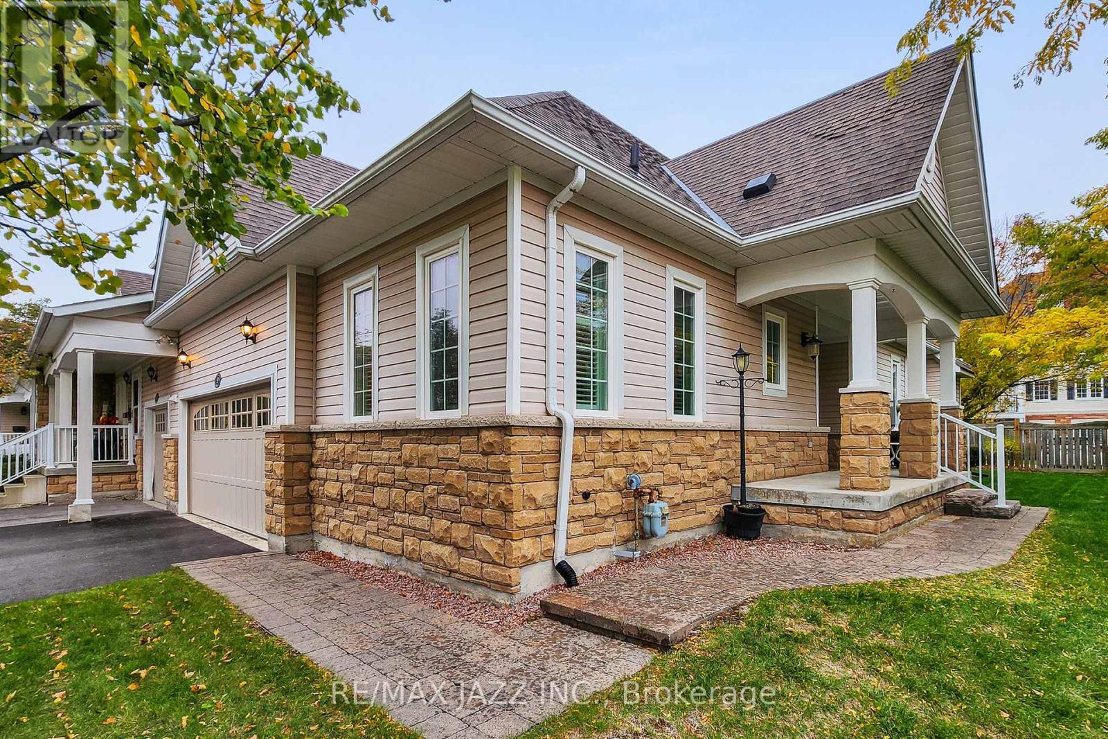 9 - 350 Lakebreeze Drive, Clarington (Newcastle), Ontario  L1B 0A2 - Photo 4 - E12481296