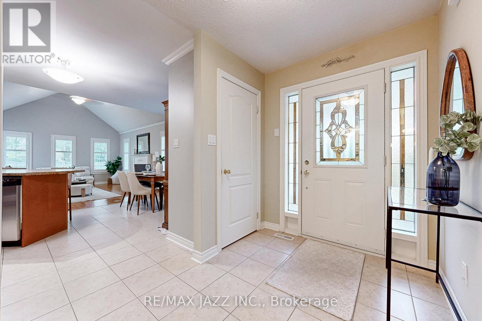 9 - 350 Lakebreeze Drive, Clarington (Newcastle), Ontario  L1B 0A2 - Photo 7 - E12481296