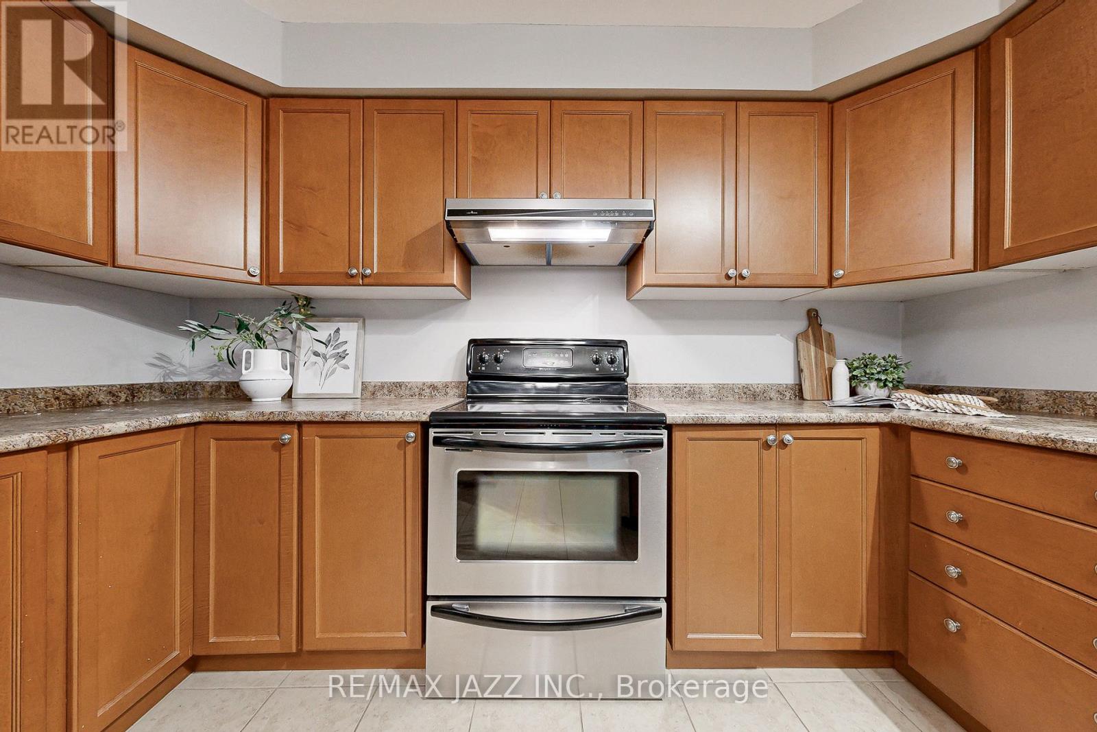 9 - 350 Lakebreeze Drive, Clarington (Newcastle), Ontario  L1B 0A2 - Photo 9 - E12481296