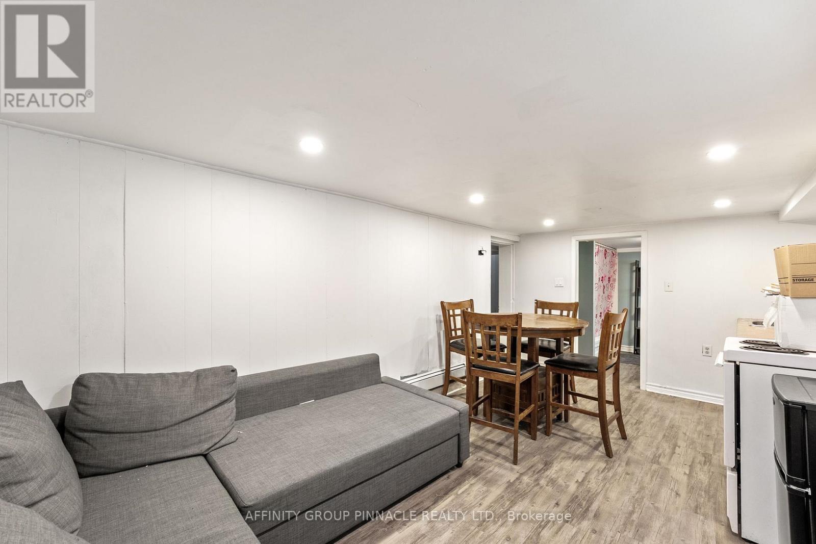 255 Kent Street W, Kawartha Lakes (Lindsay), Ontario  K9V 2Z4 - Photo 15 - X12481283