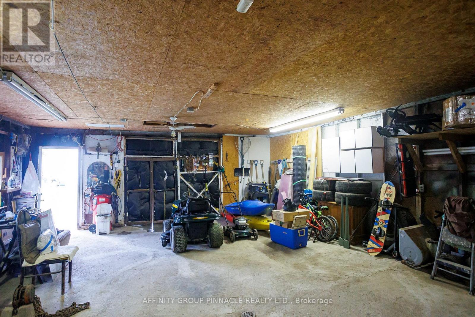 44 St Patrick Street, Kawartha Lakes (Lindsay), Ontario  K9V 1R3 - Photo 8 - X12481333