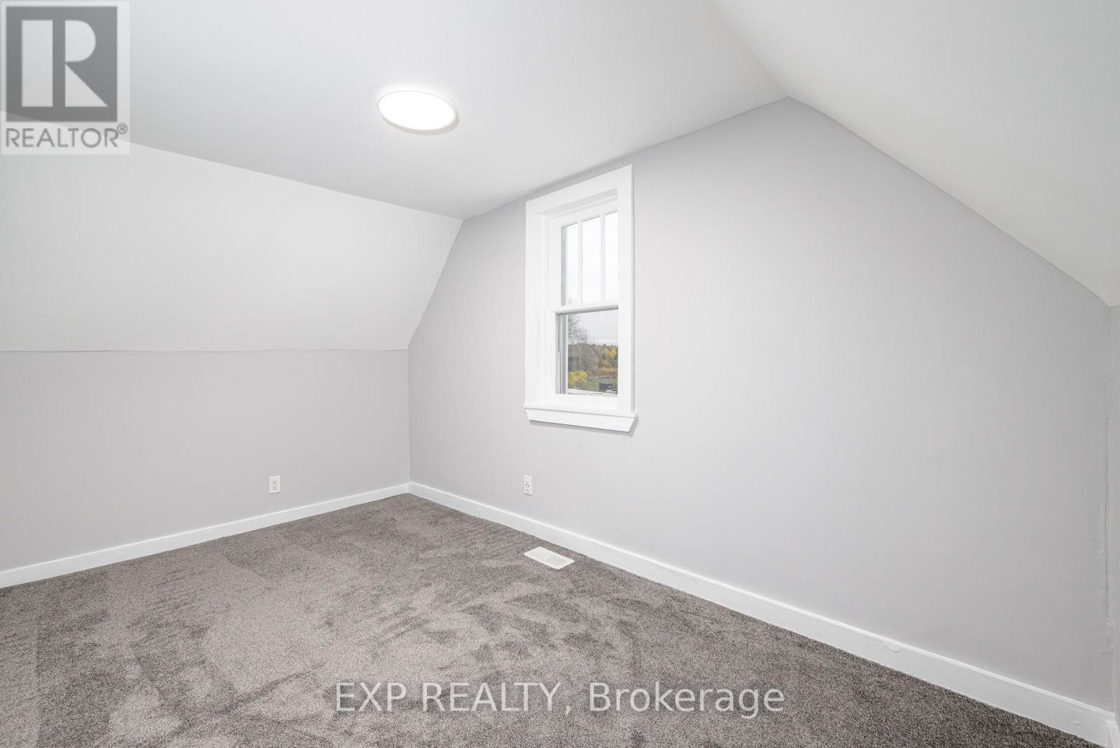 46 Young Street, Hastings Highlands (Monteagle Ward), Ontario  K0L 2S0 - Photo 26 - X12481420