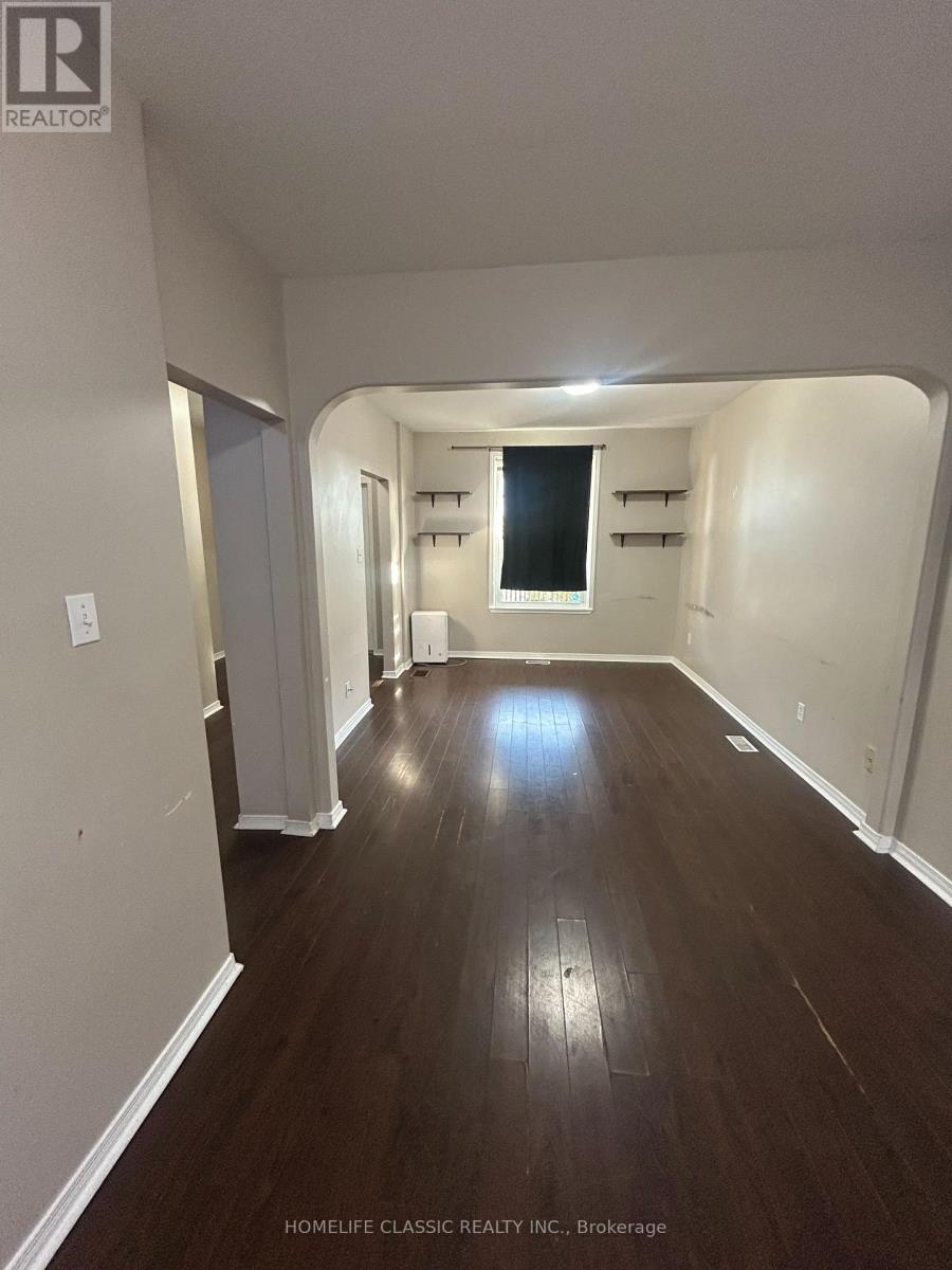 264 Wolfe Street, Peterborough (Town Ward 3), Ontario  K9J 2L3 - Photo 14 - X12481608