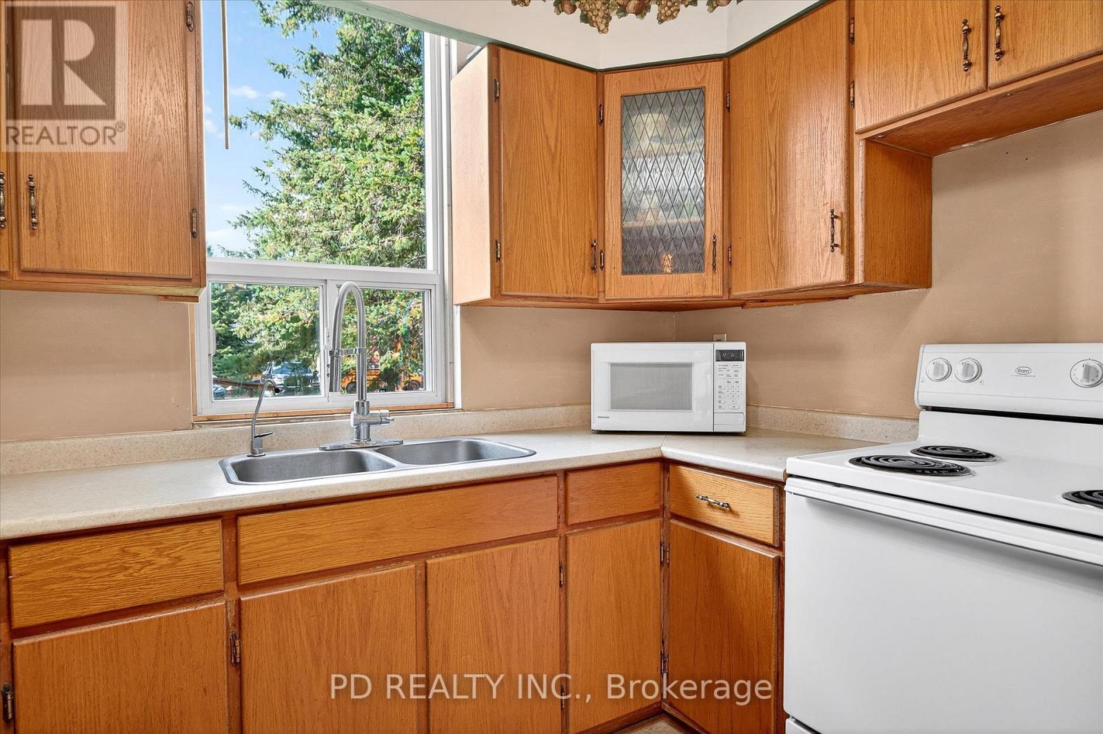 64 King Street W, Kawartha Lakes (Omemee), Ontario  K0L 2W0 - Photo 17 - X12481759