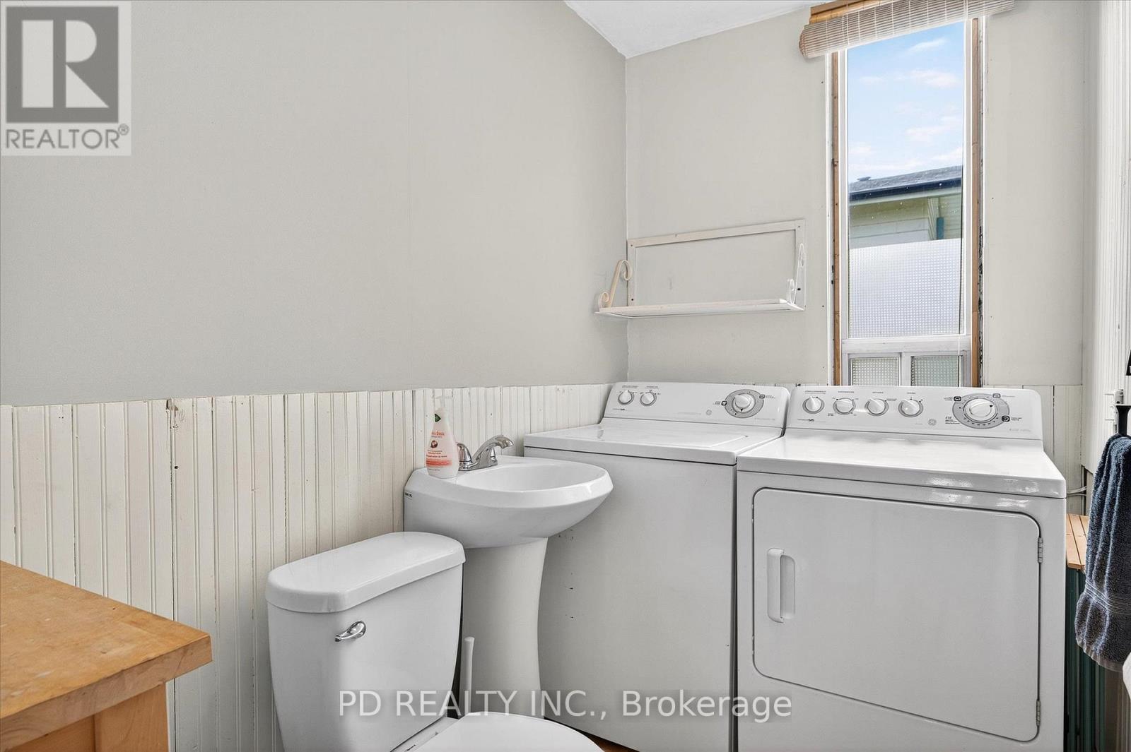 64 King Street W, Kawartha Lakes (Omemee), Ontario  K0L 2W0 - Photo 20 - X12481759