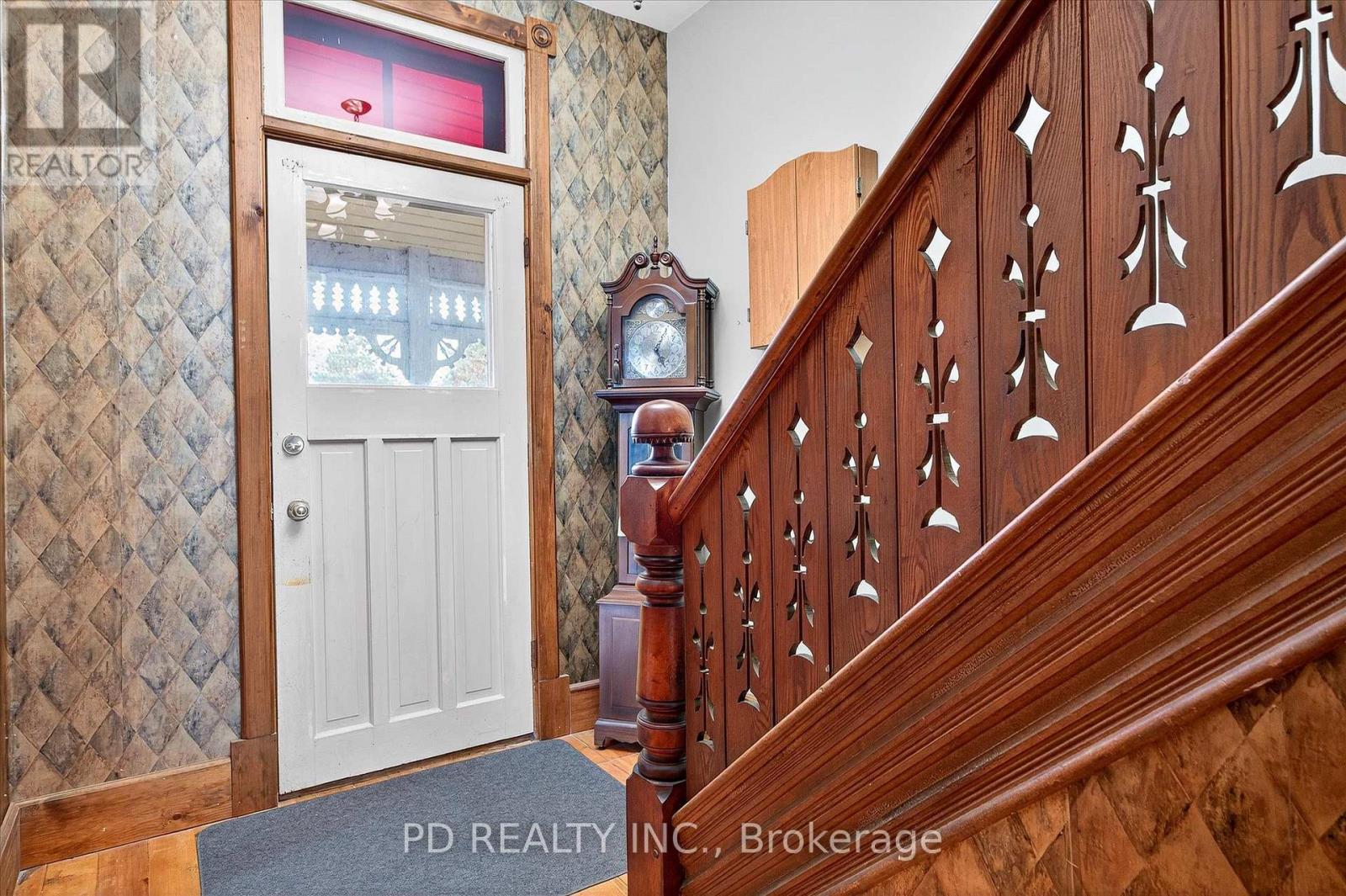 64 King Street W, Kawartha Lakes (Omemee), Ontario  K0L 2W0 - Photo 27 - X12481759