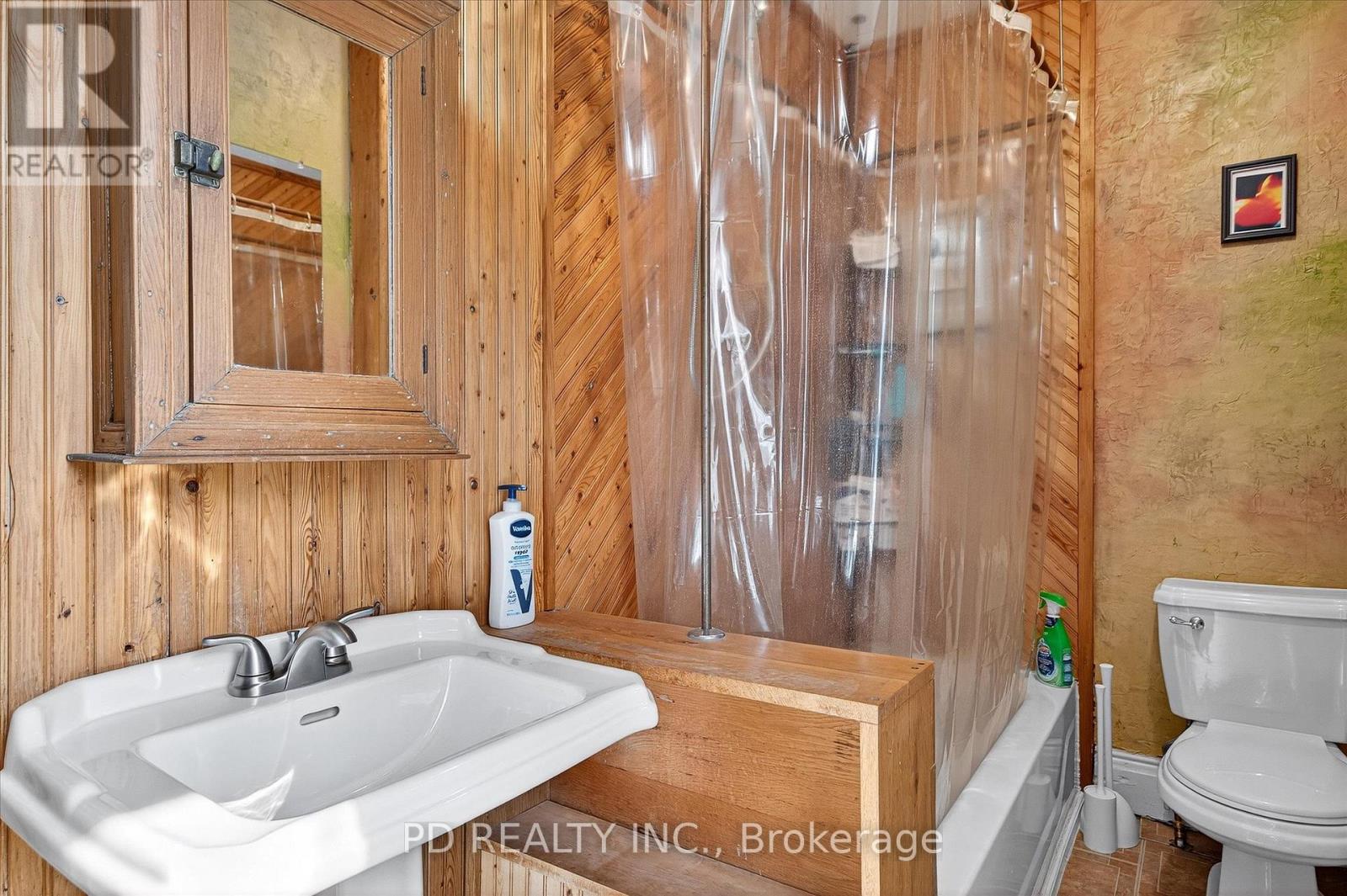 64 King Street W, Kawartha Lakes (Omemee), Ontario  K0L 2W0 - Photo 41 - X12481759