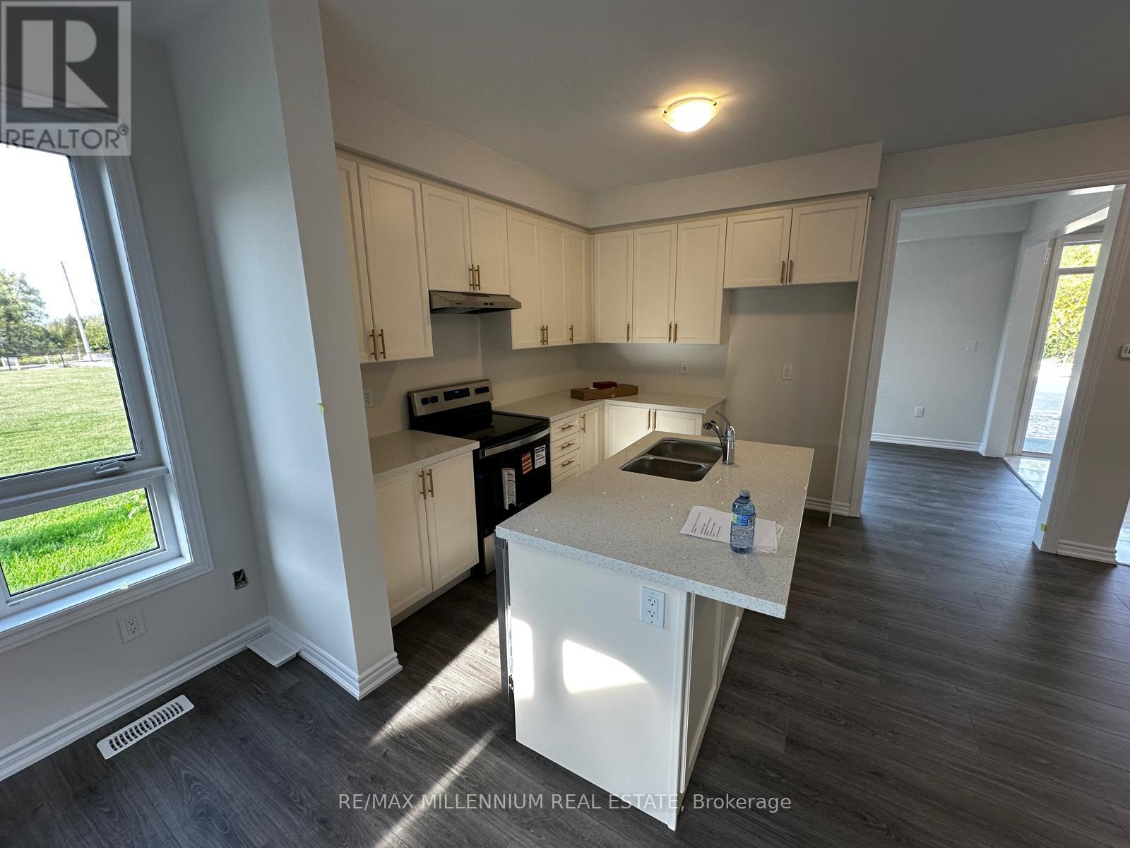 333 Lindsay Street N, Kawartha Lakes (Lindsay), Ontario  K9V 5V5 - Photo 10 - X12482523