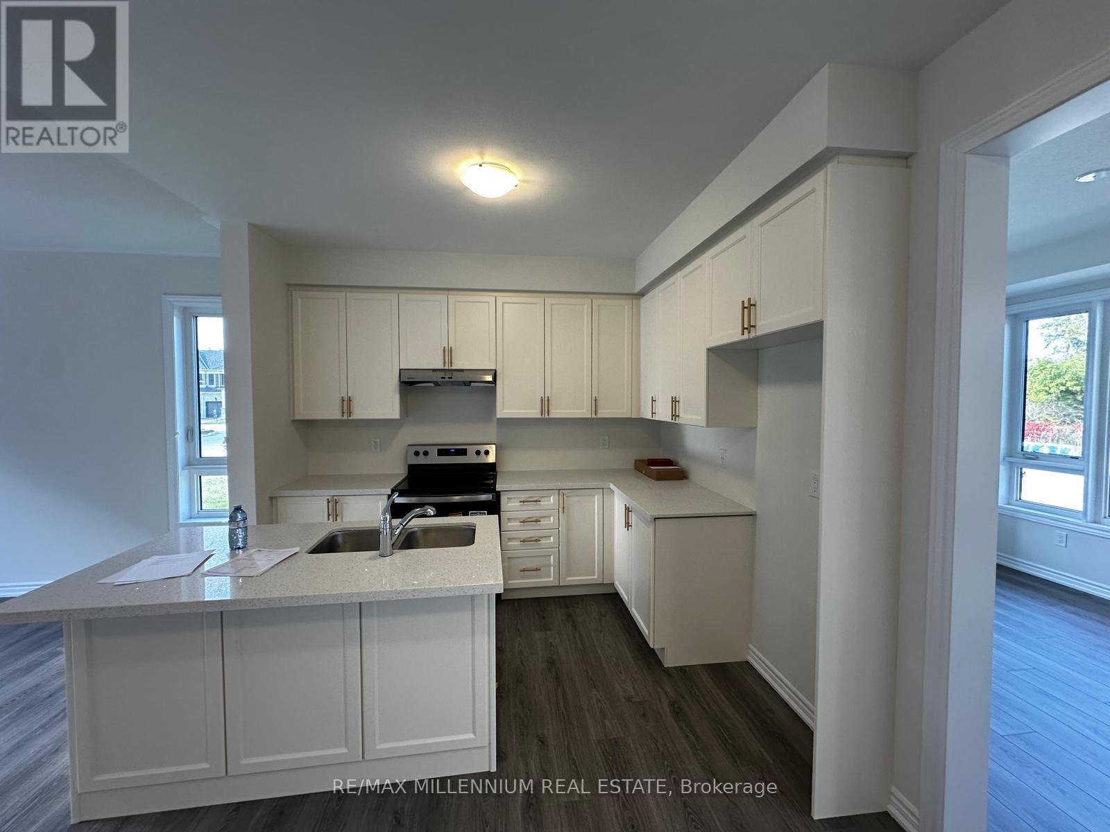 333 Lindsay Street N, Kawartha Lakes (Lindsay), Ontario  K9V 5V5 - Photo 11 - X12482523