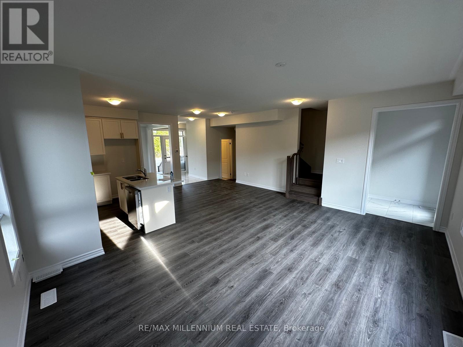 333 Lindsay Street N, Kawartha Lakes (Lindsay), Ontario  K9V 5V5 - Photo 12 - X12482523