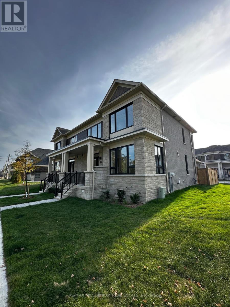 333 Lindsay Street N, Kawartha Lakes (Lindsay), Ontario  K9V 5V5 - Photo 2 - X12482523