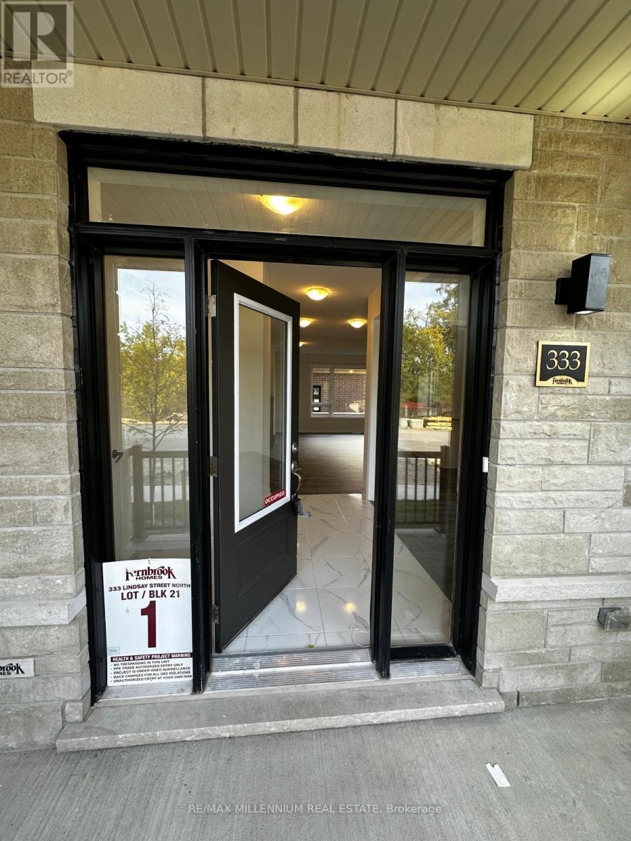 333 Lindsay Street N, Kawartha Lakes (Lindsay), Ontario  K9V 5V5 - Photo 5 - X12482523