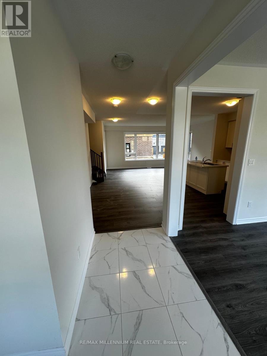 333 Lindsay Street N, Kawartha Lakes (Lindsay), Ontario  K9V 5V5 - Photo 6 - X12482523