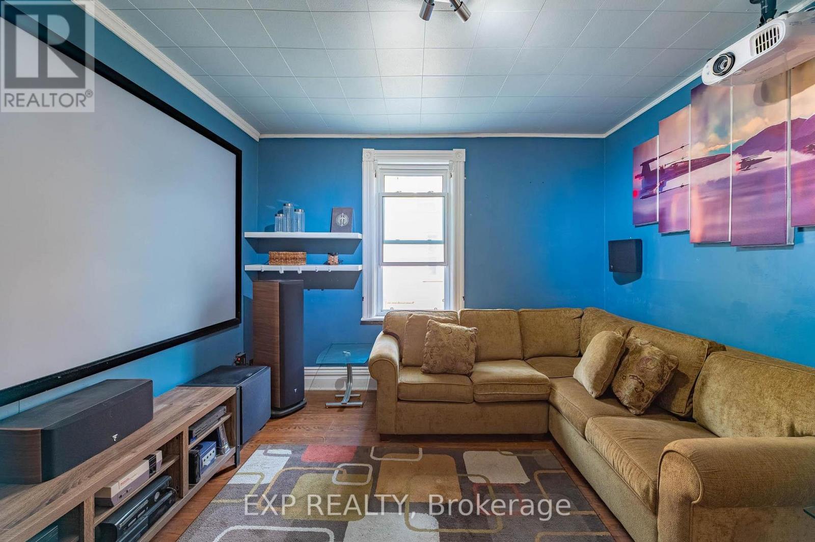 577 Bolivar Street, Peterborough (Town Ward 3), Ontario  K9J 4R9 - Photo 9 - X12482854