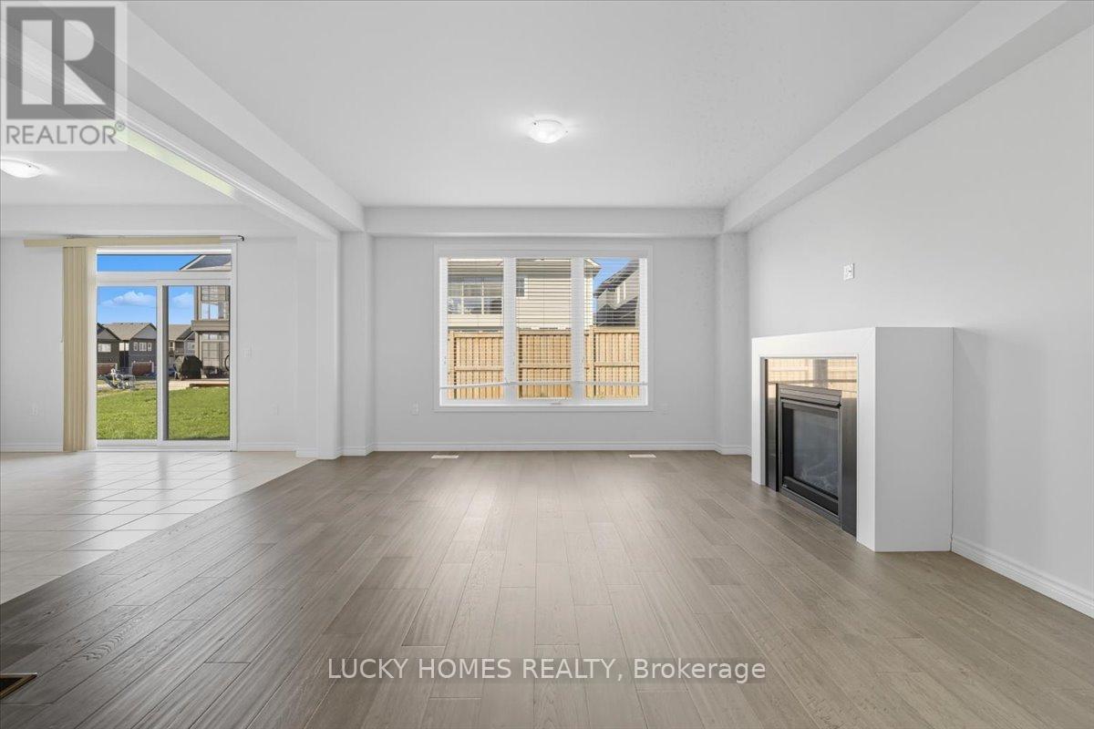 643 Lemay Grove, Peterborough (Monaghan Ward 2), Ontario  K9K 0G9 - Photo 8 - X12482875