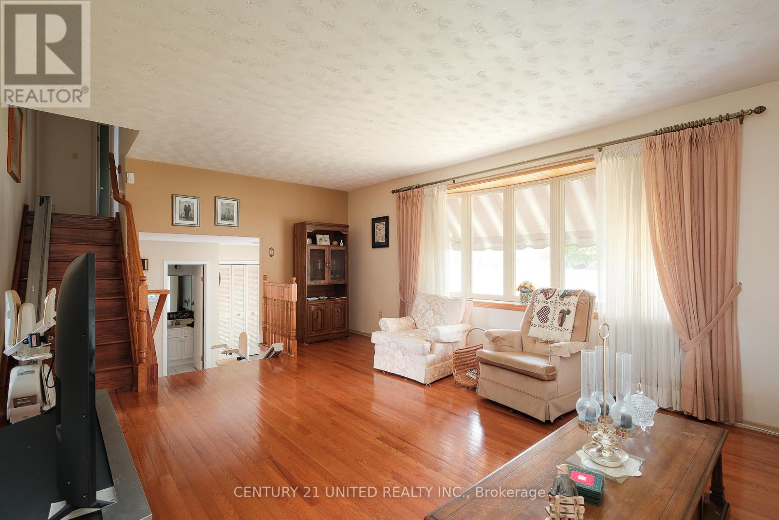 788 Cumberland Avenue, Peterborough (Northcrest Ward 5), Ontario  K9H 7B2 - Photo 22 - X12483127