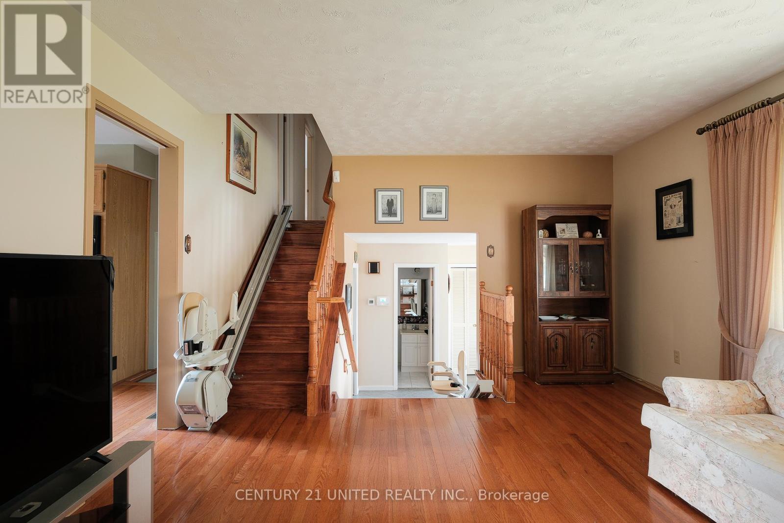 788 Cumberland Avenue, Peterborough (Northcrest Ward 5), Ontario  K9H 7B2 - Photo 23 - X12483127