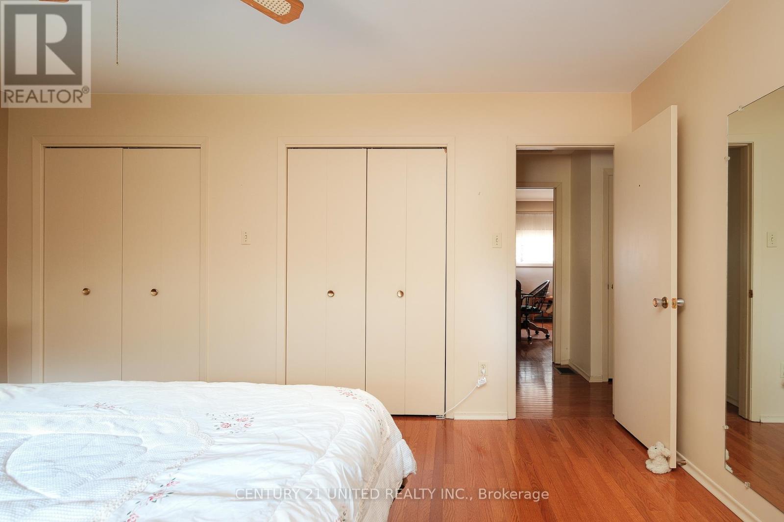 788 Cumberland Avenue, Peterborough (Northcrest Ward 5), Ontario  K9H 7B2 - Photo 28 - X12483127