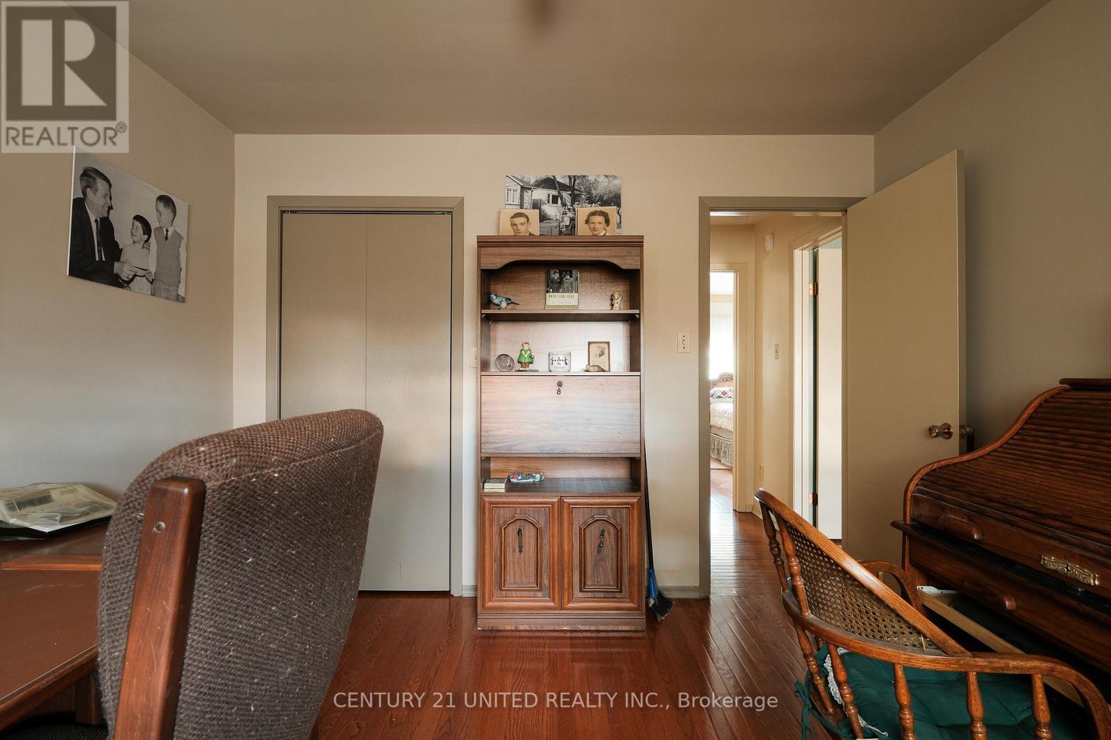 788 Cumberland Avenue, Peterborough (Northcrest Ward 5), Ontario  K9H 7B2 - Photo 32 - X12483127