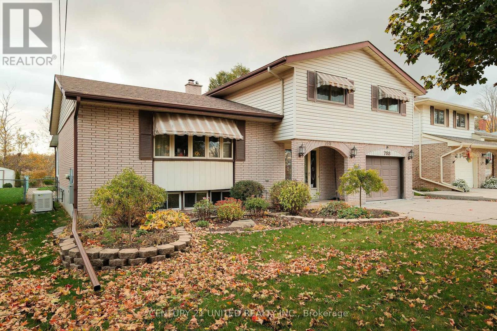 788 Cumberland Avenue, Peterborough (Northcrest Ward 5), Ontario  K9H 7B2 - Photo 43 - X12483127